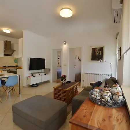 Apartman Mia *